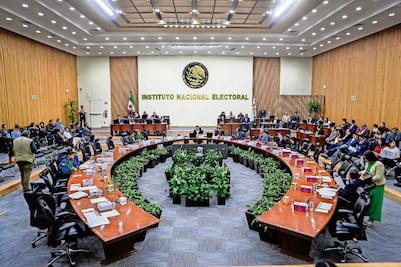 Presenta INE oferta de sedes para debates presidenciales