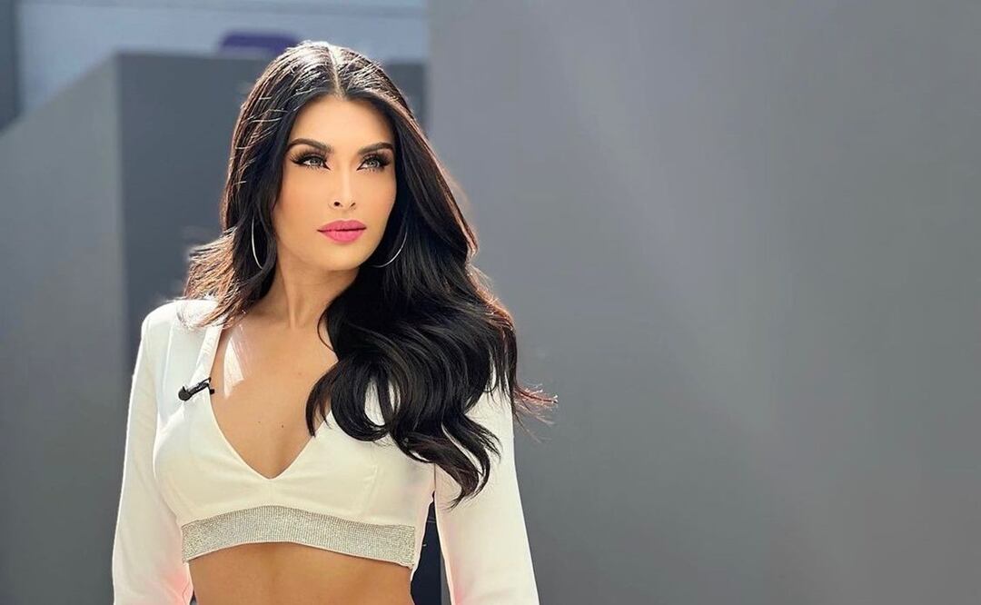 Las prendas con textura satinada nos hace lucir siempre elegantes / Foto: Insagram @kristalsilva_