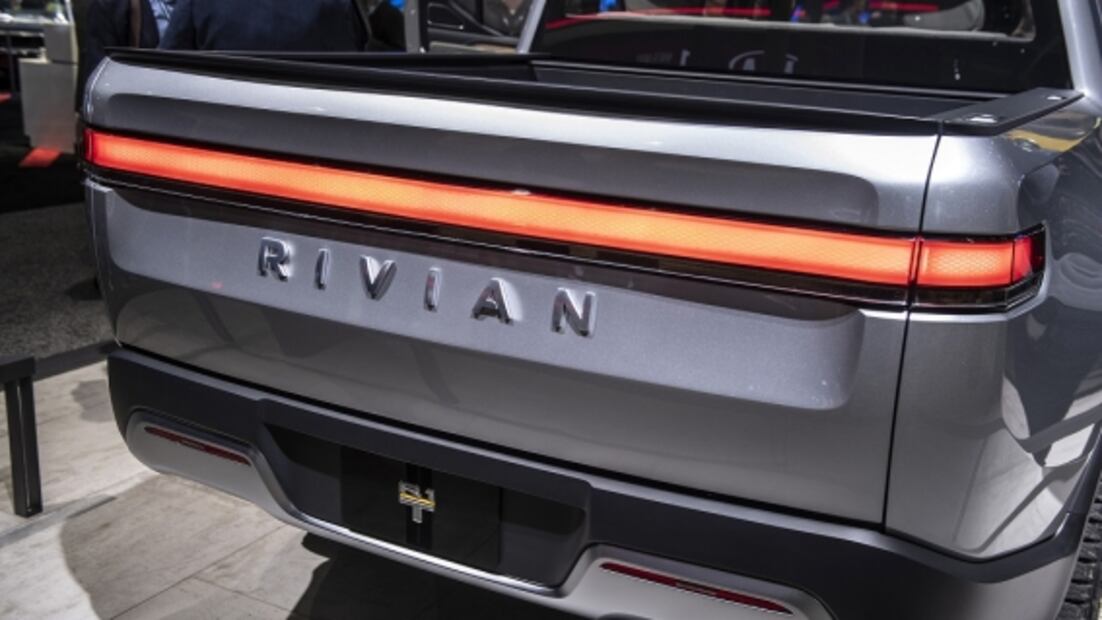 Ford invierte millonaria cifra en empresa de autos eléctricos