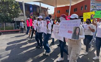 “Solo quiero recuperar a mi hija viva”: madre de Karol Toledo, estudiante de UAEM desaparecida