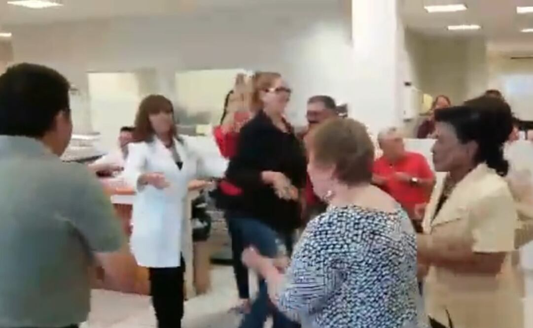 Imágenes del baile organizado en las instalaciones de la dependencia. FOTO: tomada de YouTube