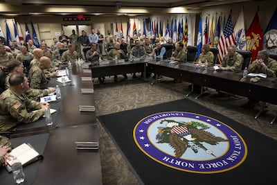 Jefe del Pentágono asegura que destinará "cualquier recurso" para detención de migrantes; dice que Guantánamo es el "sitio perfecto"