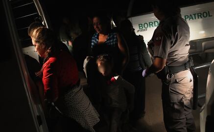 "No me quiero separar de mi papá", captan llanto de niños migrantes