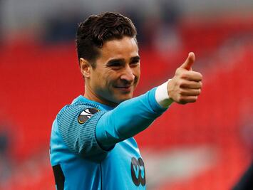 Standard de Ochoa doblega el invicto de Club Brujas