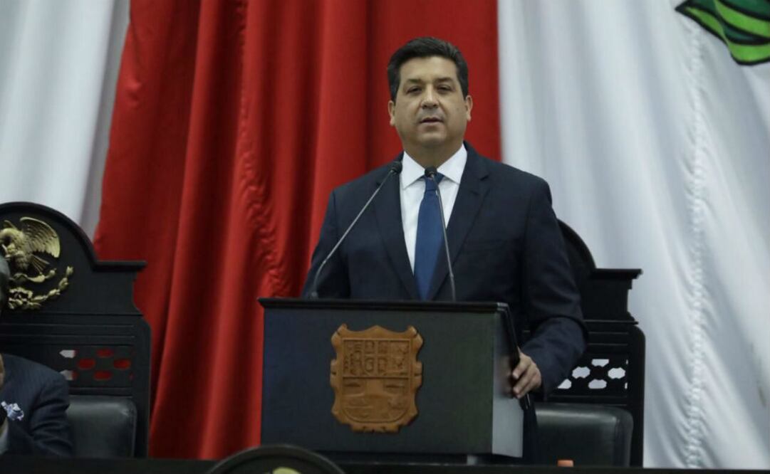 "Hoy lo estamos haciendo con firmeza y con la ley en la mano”, afirmó al entregar el Segundo Informe de su administración. FOTO: ESPECIAL