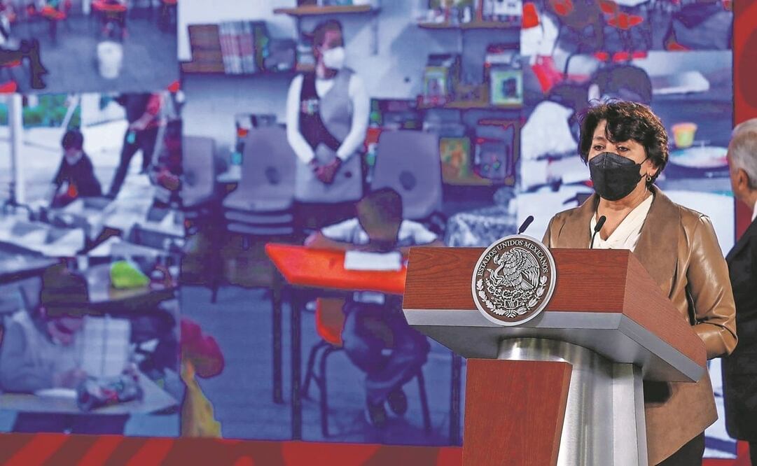 La titular de la Secretaría de Educación Pública, Delfina Gómez, anunció la cancelación en la conferencia mañanera. Foto: Diego Simón Sánchez. EL UNIVERSAL