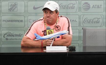 Miguel Herrera critica la polémica "mano" que no le marcaron al León