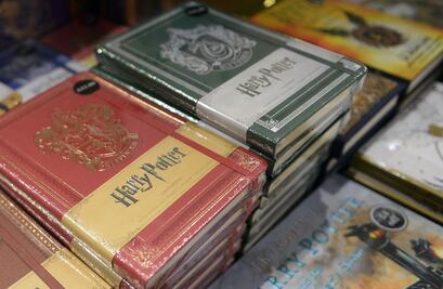 Harry Potter cumple 20 “maravillosos” años