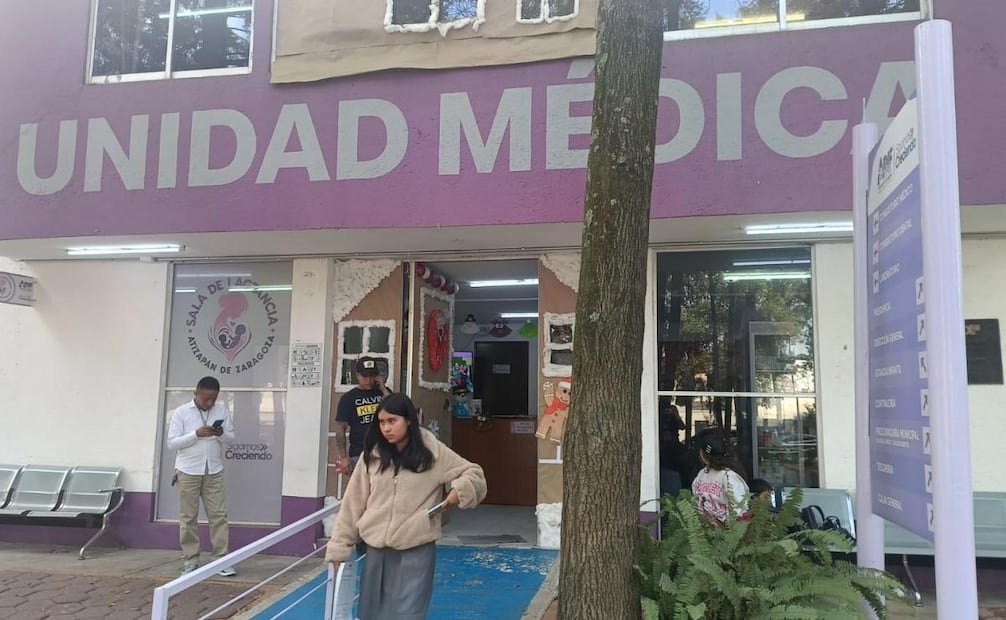 Alta afluencia en el DIF de Atizapán por vacuna contra la influenza.
Foto: Gisela González