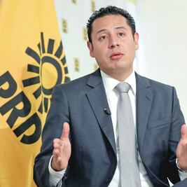 Presenta el PRD ante INE e Inai denuncias