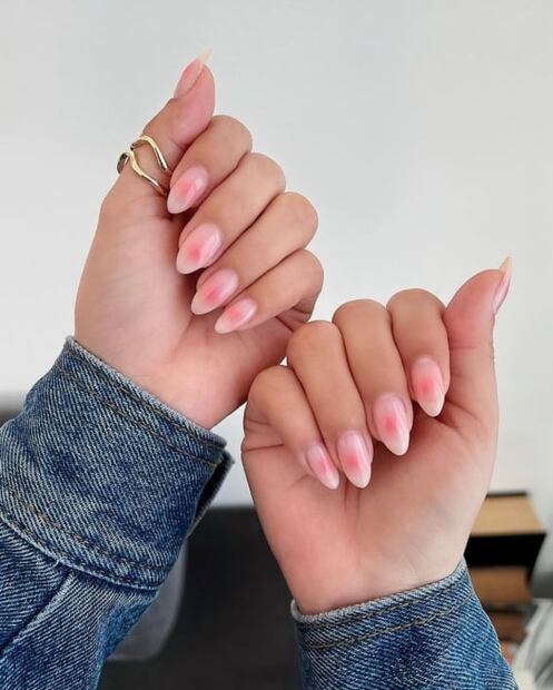 Blush nails, la tendencia más prometedora en uñas para el 2023