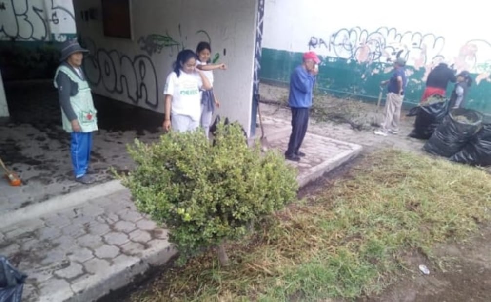 "Vivir en La Mancha 1 es jugarse la vida", denuncian vecinos tras asalto de madre e hija baledas en combi de Naucalpan 