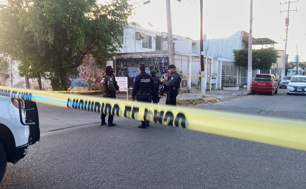 Despliegan operativo de búsqueda para localizar a los agresores del comandante en Culiacán. Foto: Especial
