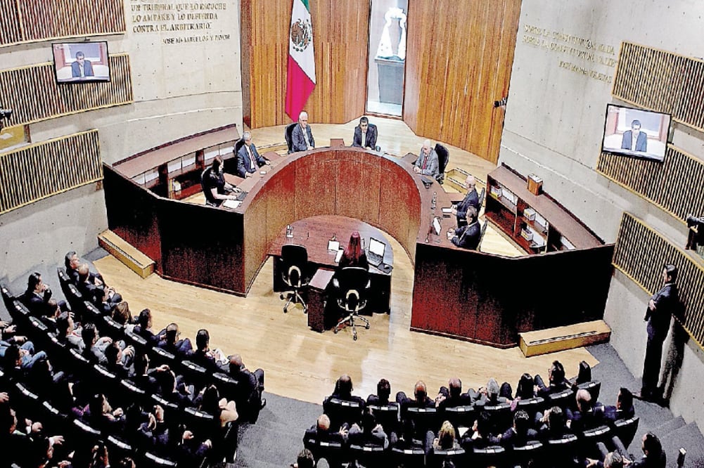 Los magistrados electorales establecen que los partidos tienen derecho a difundir sus logros de gobierno, pero es indebido que se transmitan estos anuncios en entidades en proceso electoral (ARCHIVO EL UNIVERSAL)
