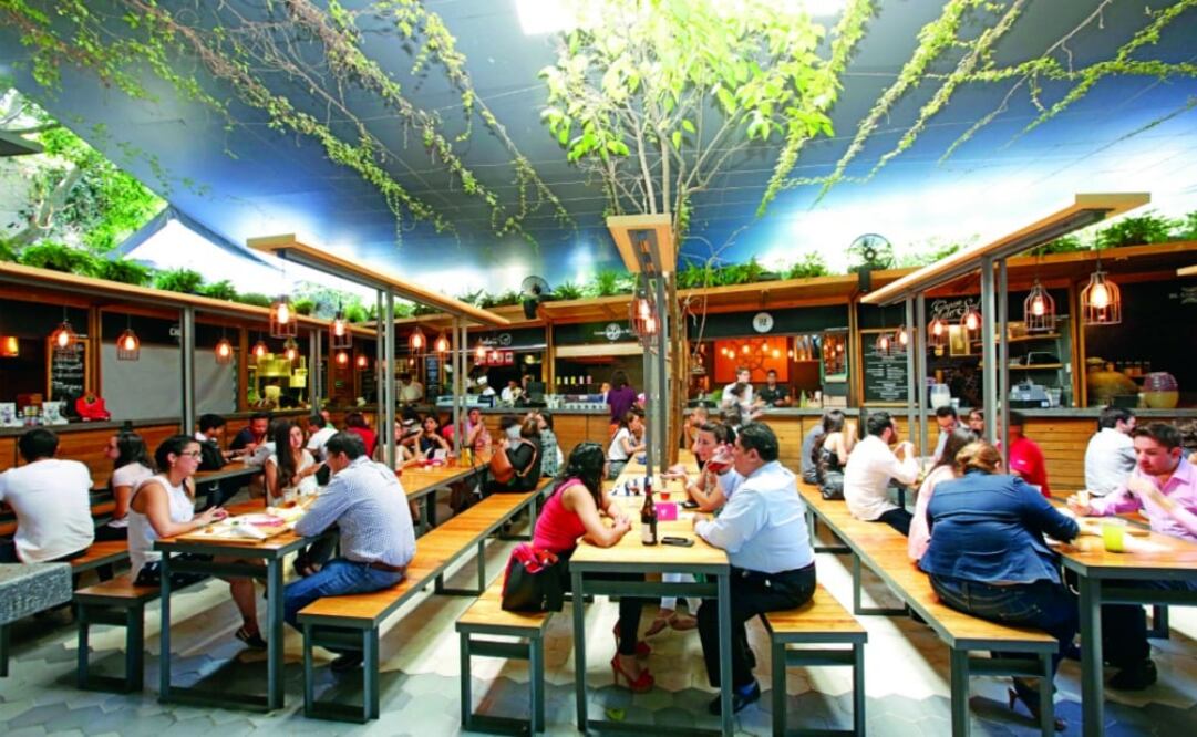 En una vieja casona se instaló el Mercado del Carmen. Promete armar un gran evento para el 15 septiembre. (Foto: Luis Cortés)