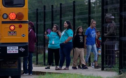 Tres meses después de la masacre, alumnos vuelven a clases en Uvalde