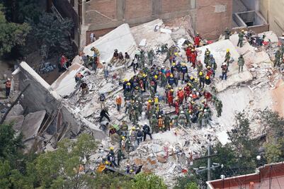 Se recrudecen estragos por temblor en el Plaza Condesa