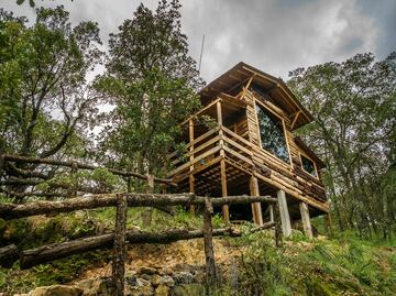 Rancho Calixto: cabañas en un bosque de Amealco, tierra de Lele