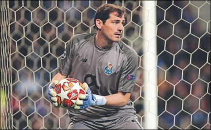 Iker Casillas propone que haya un exjugador en el VAR