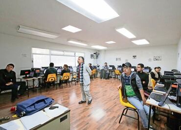 Docentes confían en superar evaluación