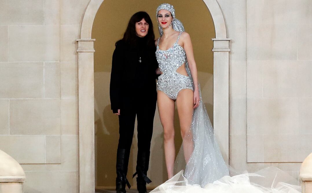 Rumores apuntan que la directora del estudio de la firma asumirá el cargo de Directora Creativa una vez que Karl se retire. Foto: AFP