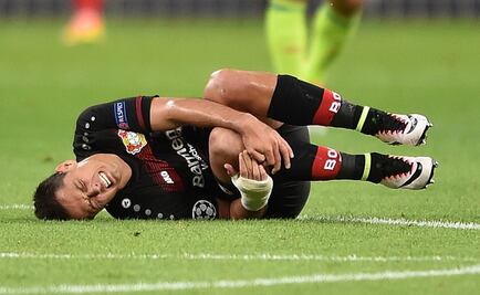 "Chicharito", sin pena ni gloria, en empate del Leverkusen