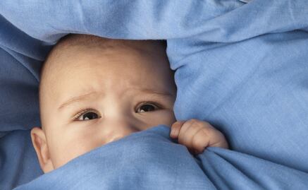 Insomnio y mala calidad del sueño provocan talla baja en niños