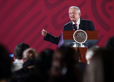 Buque de la Marina llega a Bahamas con ayuda para afectados por huracán, informa AMLO