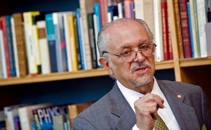 Despiden a Mario Molina con funeral privado