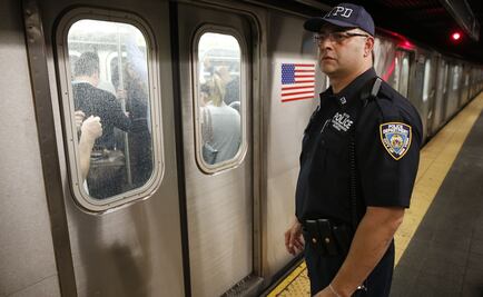 ​Hombre muere estrangulado en escalera eléctrica del Metro de Nueva York
