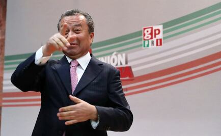 Diputados del PRI eligen como nuevo coordinador a Carlos Iriarte