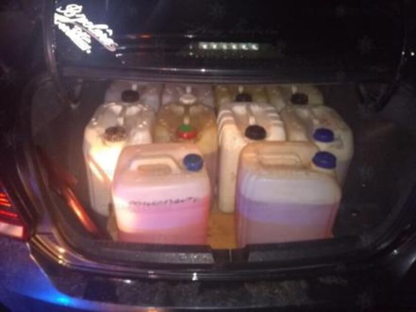 Hallan toma clandestina de gasolina en Tlalnepantla