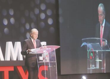Gobernador de San Luis Potosí ofrece informe al estilo TED Talks