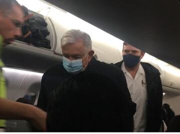 AMLO viaja rumbo a Colima para encabezar ceremonia del Día de la Armada 