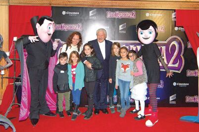 Vampiros, momias y hombres lobo hacen del DF un Hotel Transylvania