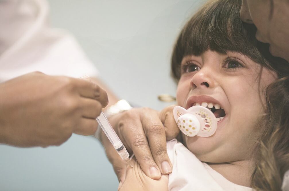 Niño recibe una vacuna contra el sarampión en Río de Janeiro, Brasil Foto: archivo, AP