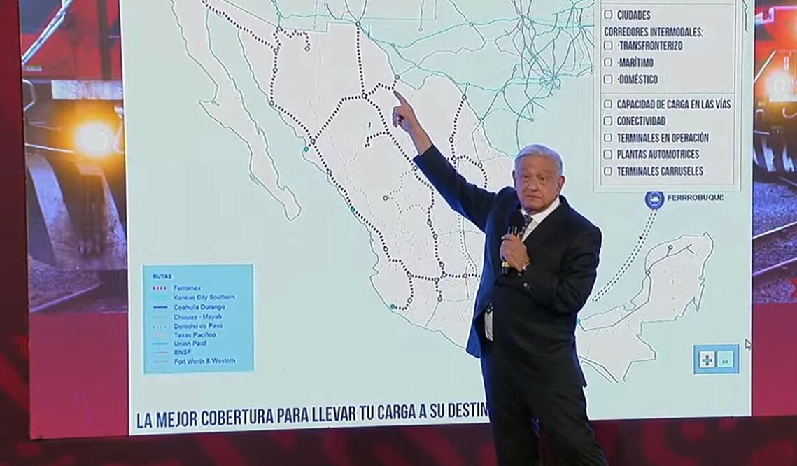 El presidente Andrés Manuel López Obrador aseguró que “lo vamos a hacer de una o de otra manera” para que en las concesionarios de ferrocarriles de carga puedan dar el servicio para trenes de pasajeros. Foto: especial