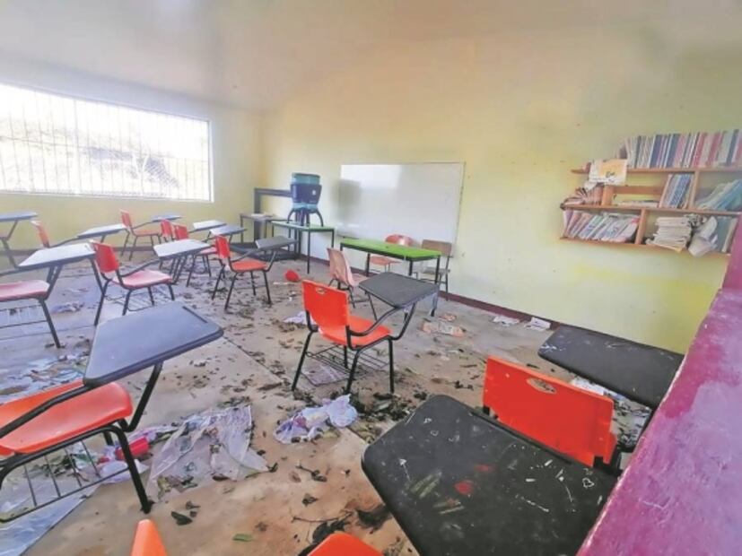 Agatha arrancó techos y destruyó mobiliario educativo