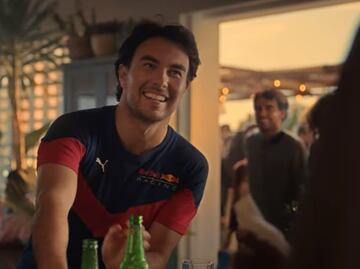 Checo Pérez debuta como actor y causa furor en Europa