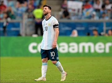Messi festeja su cumpleaños entre la irregularidad de la selección argentina