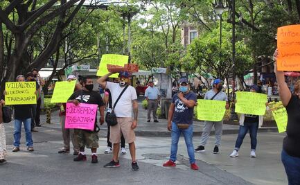 Freno al regreso al comercio en Cuernavaca causa enfrentamiento con ambulantes
