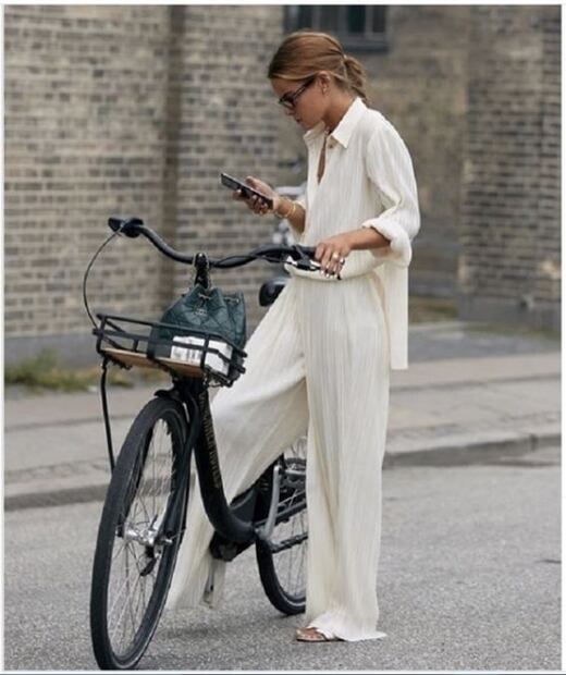 Aprende a combinar el pantalón blanco en verano