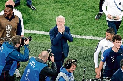 Didier Deschamps hace historia y emula a Beckenbauer y a Zagallo
