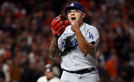 Julio Urías supera otro récord de Fernando Valenzuela