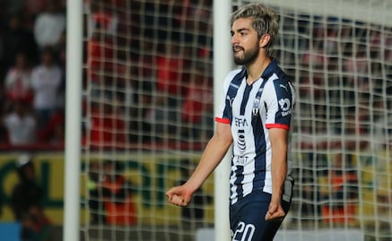 Rodolfo Pizarro ya presentó los exámenes médicos con Rayados