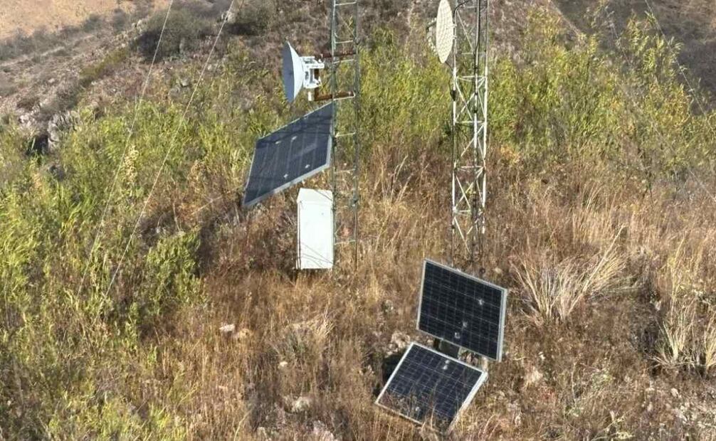 Tras despliegue de elementos en comunidades rurales eliminan antenas inhibidoras en Sinaloa (23/03/2025). Foto: Especial
