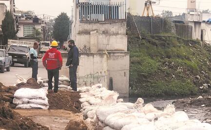 Desviaron el río frente a nuestras casas, acusan