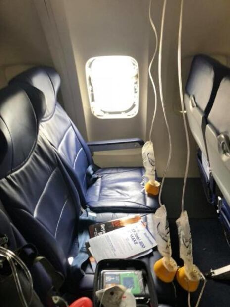 Videos revelan terror en vuelo de Southwest Airlines tras explosión de motor