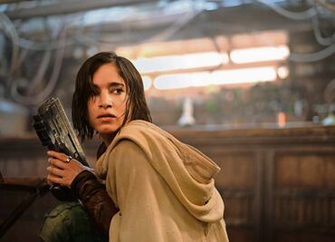 Sofia Boutella da pelea en "Rebel Moon"