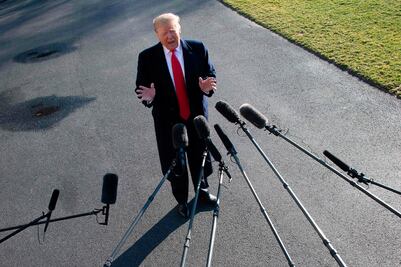 Trump insiste con el muro; cierre de gobierno inicia su tercera semana